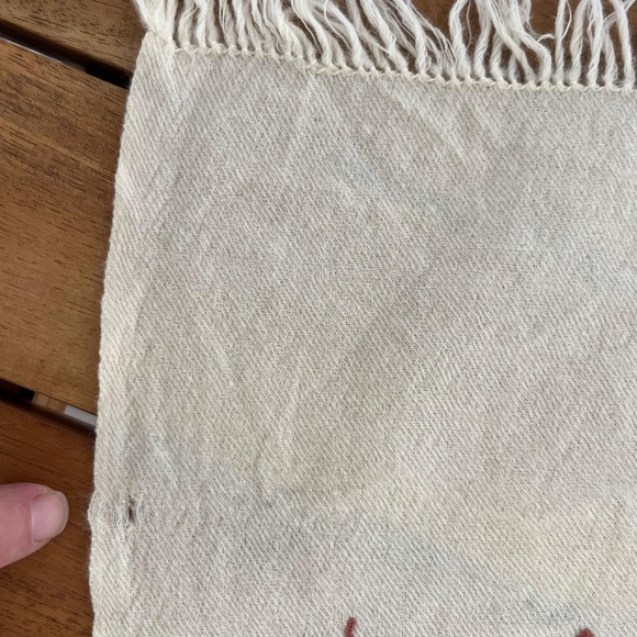 VTG EMBROIDERED WOOL SHAWL • 26” x 68 - Picture 7 of 7